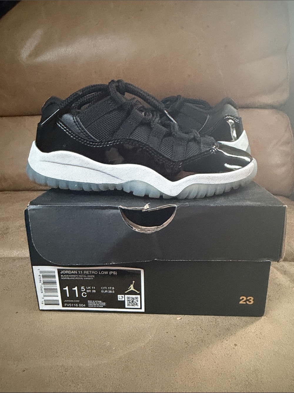 Jordan 11 Space Jam Low-Top Sneakers